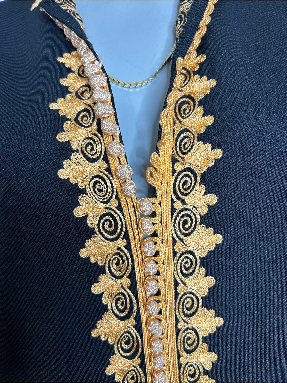 Elegant and authentic Caftan in black with orange trim❤️Never used - Picture 6 of 15